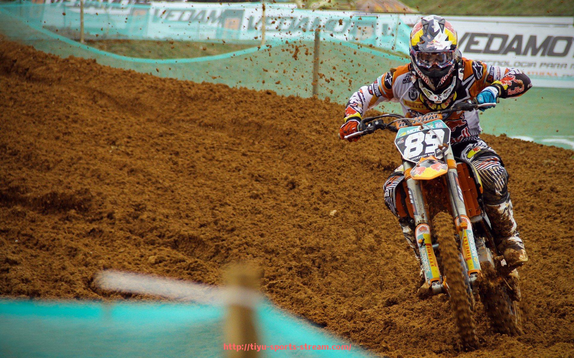 体育直播-线上线下联动:世俱杯直播间与球迷实时互动实录